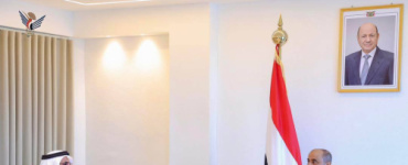 انفراجة كبرى في الطريق.. رئيس الوزراء يكشف تفاصيل «طوق النجاة» الإماراتي