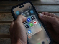 ليست فيسبوك ولا إنستغرام.. تعرف على التطبيقات التي يهرب إليها الأميركيون.