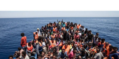 مهاجرون دفعوا آلاف الجنيهات&hellip; والمهرب مصري في قبضة السلطات