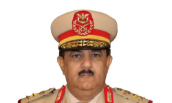 وزير الدفاع يبارك دعوة الرئيس العليمي لعقد حوار جنوبي شامل برعاية سعودية في الرياض