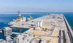 من المسافة صفر.. الهجوم الذي صدم مركز الأمن البحري العماني وكشف عن سلاح فتاك جديد