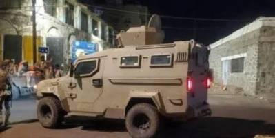 عدن: وفاة طفل دهساً بمدرعة عسكرية تابعة لقوات العمالقة في الخساف بمديرية كريتر