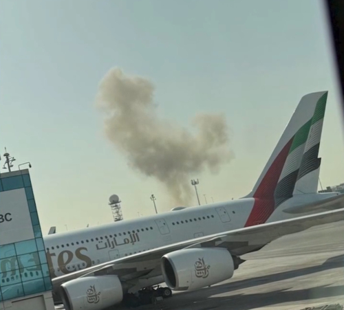 تدمير مباني الركاب في مطار دبي بالكامل بعد هجوم انتحاري بمسيرات إيرانية