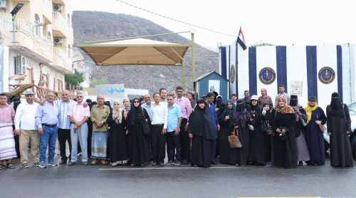 للمرة الثانية.. سلطات الأمر الواقع المدعومة سعودياً تغلق مقر الانتقالي باللحام وتمنع كوادره من الدخول