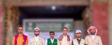 مركز الملك سلمان للإغاثة يدشن توزيع 6 ألف كرتون تمر في مديريات ساحل حضرموت