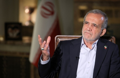 الرئيس الإيراني لماكرون: طهران لم تبدأ الحرب ولن تستسلم