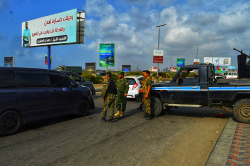 قوات الطوارئ والدعم الأمني تنفذ انتشارًا أمنيًا واسعًا لتأمين العاصمة عدن خلال أيام عيد الفطر