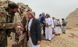 قيادة مقاومة مأرب تعايد الأبطال في الصفوف الأمامية بجبهات القتال.. وتؤكد الجاهزية للمعركة