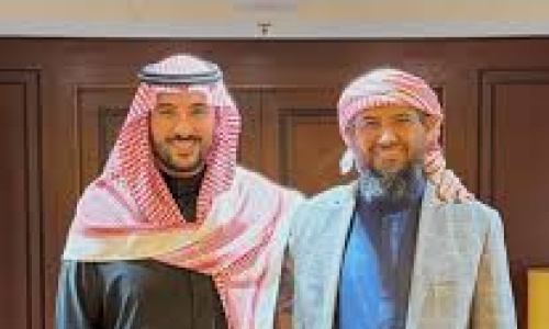 من القصف إلى بيان الحل وإغلاق المقرات.. المحرّمي يقود مسار تفكيك الانتقالي من الرياض إلى عدن