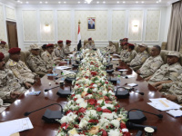 وزير الدفاع يعقد اجتماعاً بهيئتي العمليات الحربية والعمليات المشتركة 