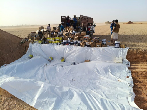 حضرموت: جمارك منفذ الوديعة تتلف بضائع منتهية وممنوعة بقيمة 46 مليون ريال