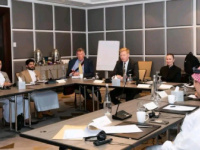 تحركات الانتقالي في واشنطن تربك الرياض والحوثي.. مفاوضات عمّان تكشف ملامح صفقة تتجاوز الجنوب وثرواته