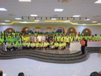 سيئون.. البادية تحتفي بتخريج بـ140 شابًا متخصصًا في الطاقة الشمسية