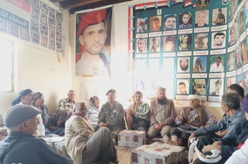 يافع ترسم ملامح الزحف نحو عدن.. ماذا دار في اجتماع الشيخ عبدالرب النقيب اليوم؟