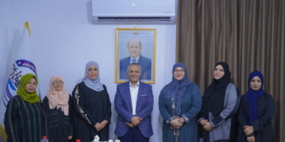 وزير الشؤون الاجتماعية والعمل يناقش مع رئيسة اللجنة الوطنية للمرأة تعزيز الشراكة وتطوير سياسات التمكين