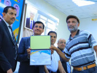 جامعة إقليم سبأ تكرّم 83 موظفًا وعاملًا متميزًا احتفاءً بعيد العمال العالمي