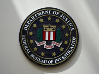 200 ألف دولار لمن يجدها.. "الـ FBI" يطارد أخطر امرأة هربت بأسرار أمريكا إلى إيران &laquo; صور&raquo;