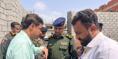 البحث الجنائي بأمن وشرطة ساحل حضرموت يضبط معملاً عشوائياً لتعدين الذهب بمدينة المكلا