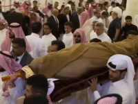 تشييع بلا علم&hellip; أسرة الرئيس هادي  ترفض لفّ جثمانه بعلم اليمن بعد إساءات النخب الشمالية