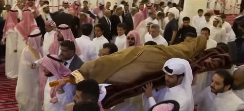 تشييع بلا علم&hellip; أسرة الرئيس هادي  ترفض لفّ جثمانه بعلم اليمن بعد إساءات النخب الشمالية