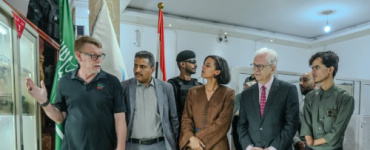 سفير ألمانيا يشيد بجهود مسام خلال زيارة إلى مأرب .. ويؤكد بأن نزع الألغام ضرورة إنسانية لحماية المدنيين في اليمن