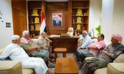 عضو مجلس القيادة سالم الخنبشي يلتقي عددا من أعضاء مجلسي النواب والشورى