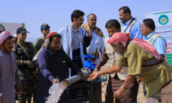 العبر .. مؤسسة البادية تفتتح مشروع بئر المرحوم الشيخ عبدالله بن محمد النهدي لتوفير مياه آمنة ومستدامة لـ 265 أسرة مستفيدًه