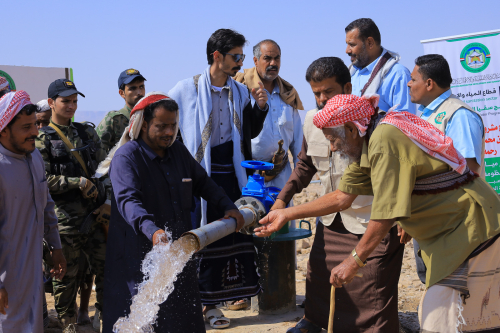 العبر .. مؤسسة البادية تفتتح مشروع بئر المرحوم الشيخ عبدالله بن محمد النهدي لتوفير مياه آمنة ومستدامة لـ 265 أسرة مستفيدًه