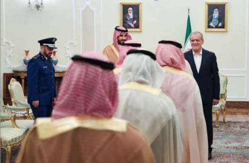 من حلف مكة للدفاع المشترك إلى طهران.. السعودية تستنجد بإيران بعد عجزها عن حماية أراضيها ومنشآتها الحيوية!